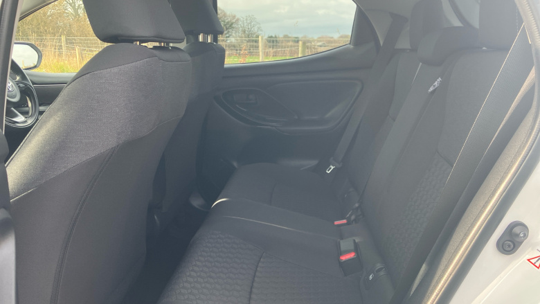 Toyota Yaris 1.5 Hybrid Design 5dr CVT Hybrid Hatchback